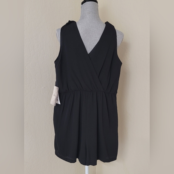 Lily Rose Black Romper  V Neck & Back, Women's, Size M - Picture 2 of 11